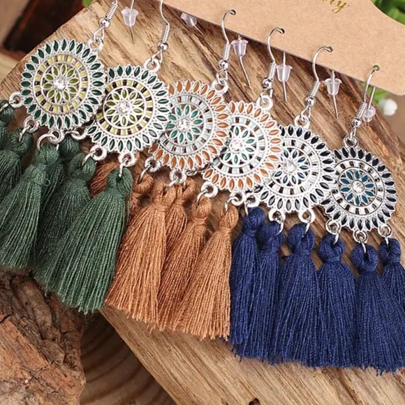 NEW| 3pairs Boho Flower Fringe Pendant Earrings - Picture 3 of 6